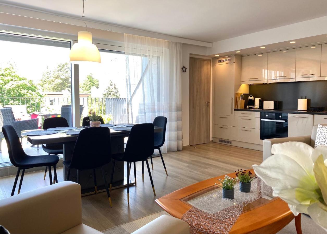 Atrium Apartman Heviz Mit Panoramaterrasse Und Tiefgarage Экстерьер фото