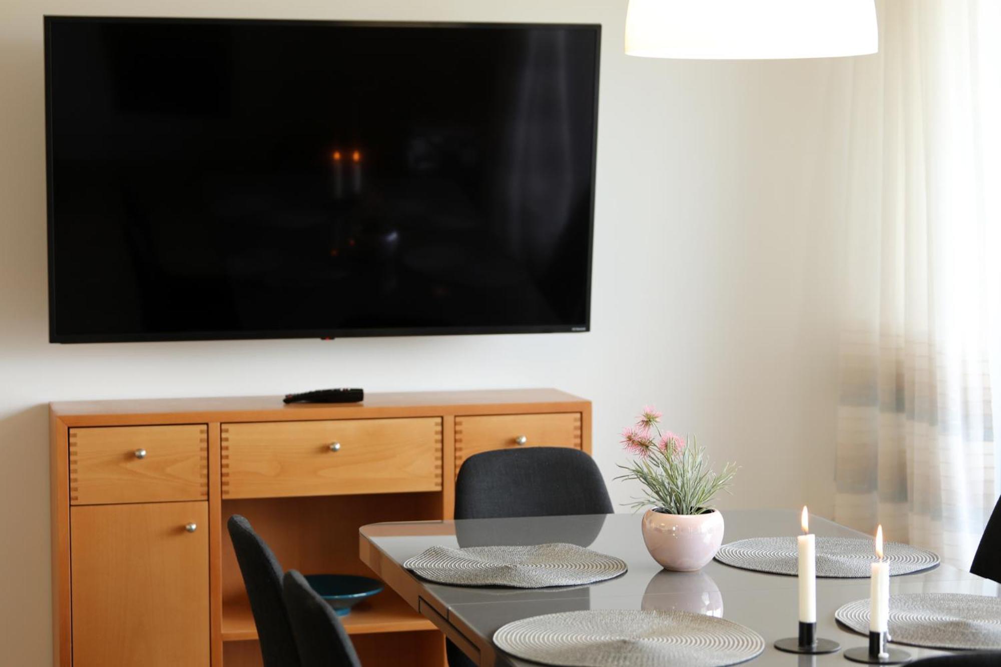 Atrium Apartman Heviz Mit Panoramaterrasse Und Tiefgarage Экстерьер фото